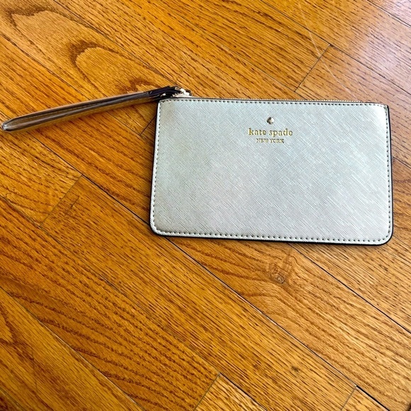 KATE SPADE NWOT Gold Shimmer Small Wristlet Cocktail Wedding Guest Party - Picture 1 of 4